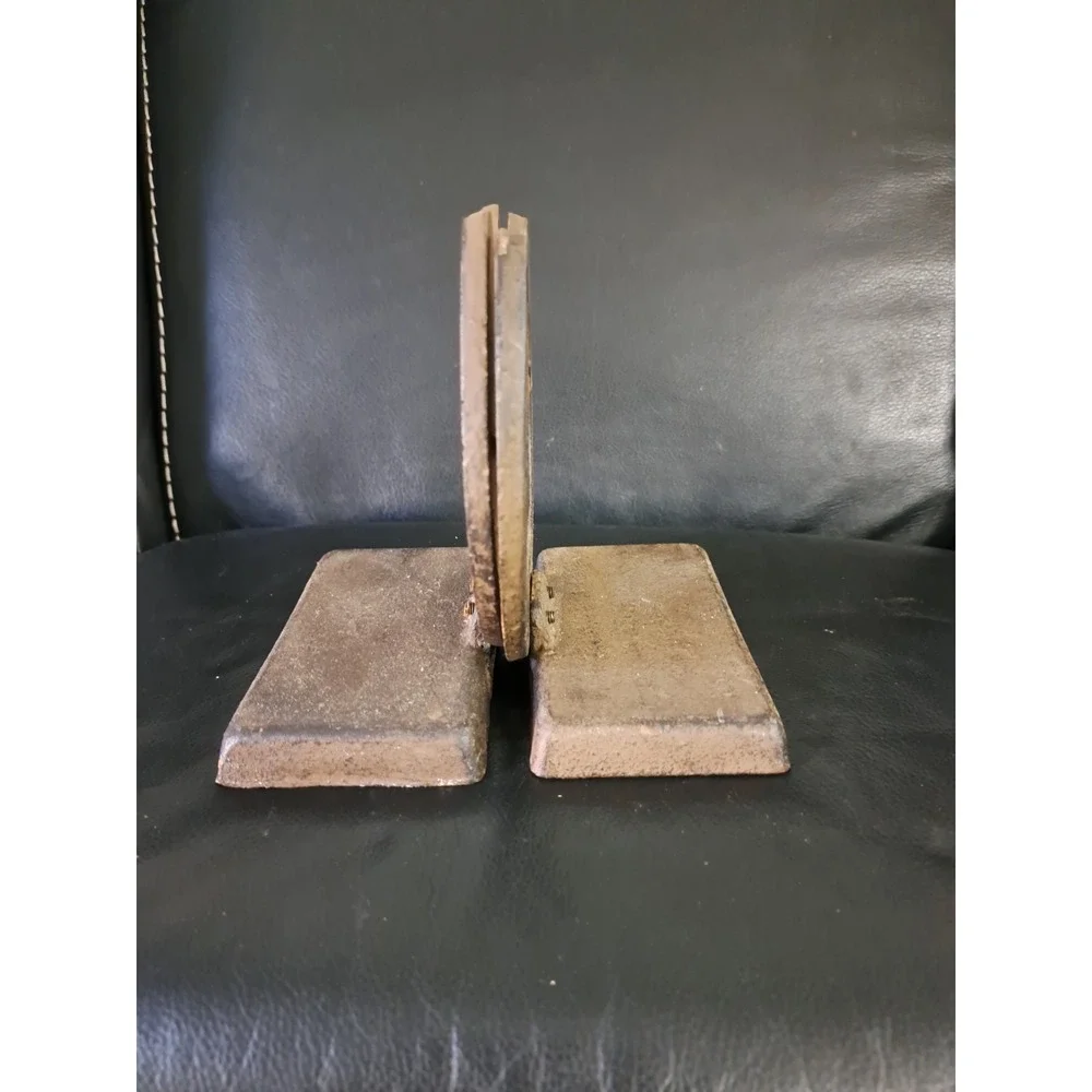 Vintage Cast Iron Texas Star In‎ Horseshoe Bookend Set Of 2